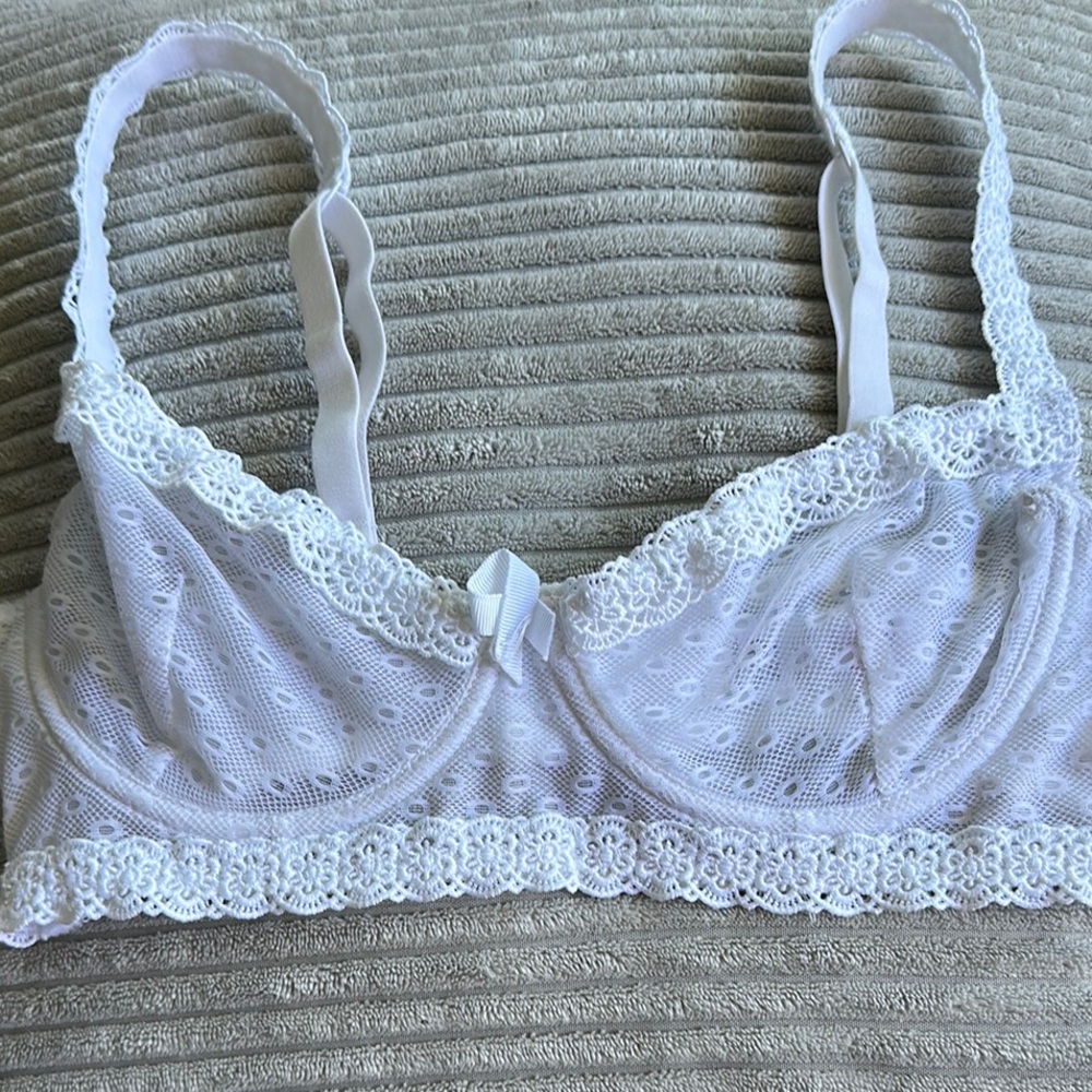 Elegant White Lace Bra